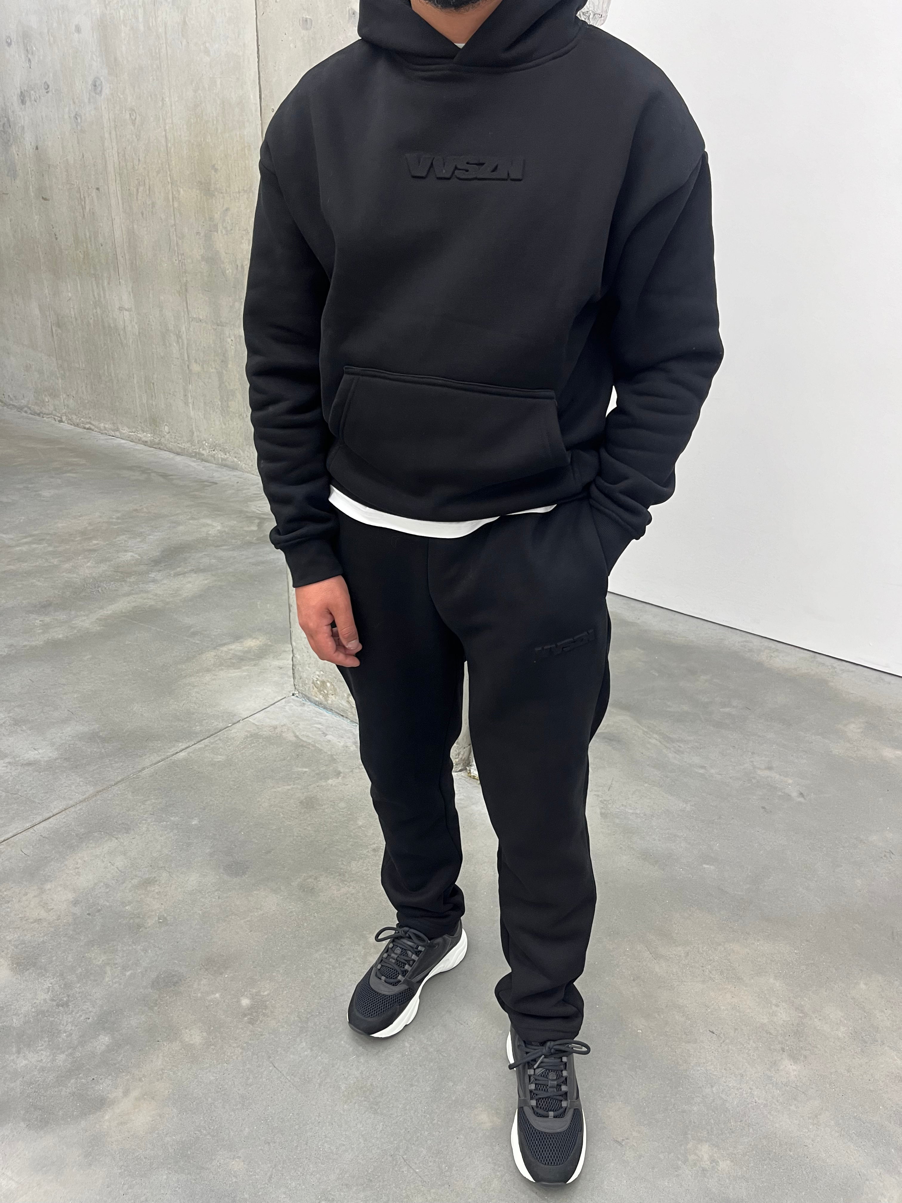 Relaxed Black Fleeced Hoodie
