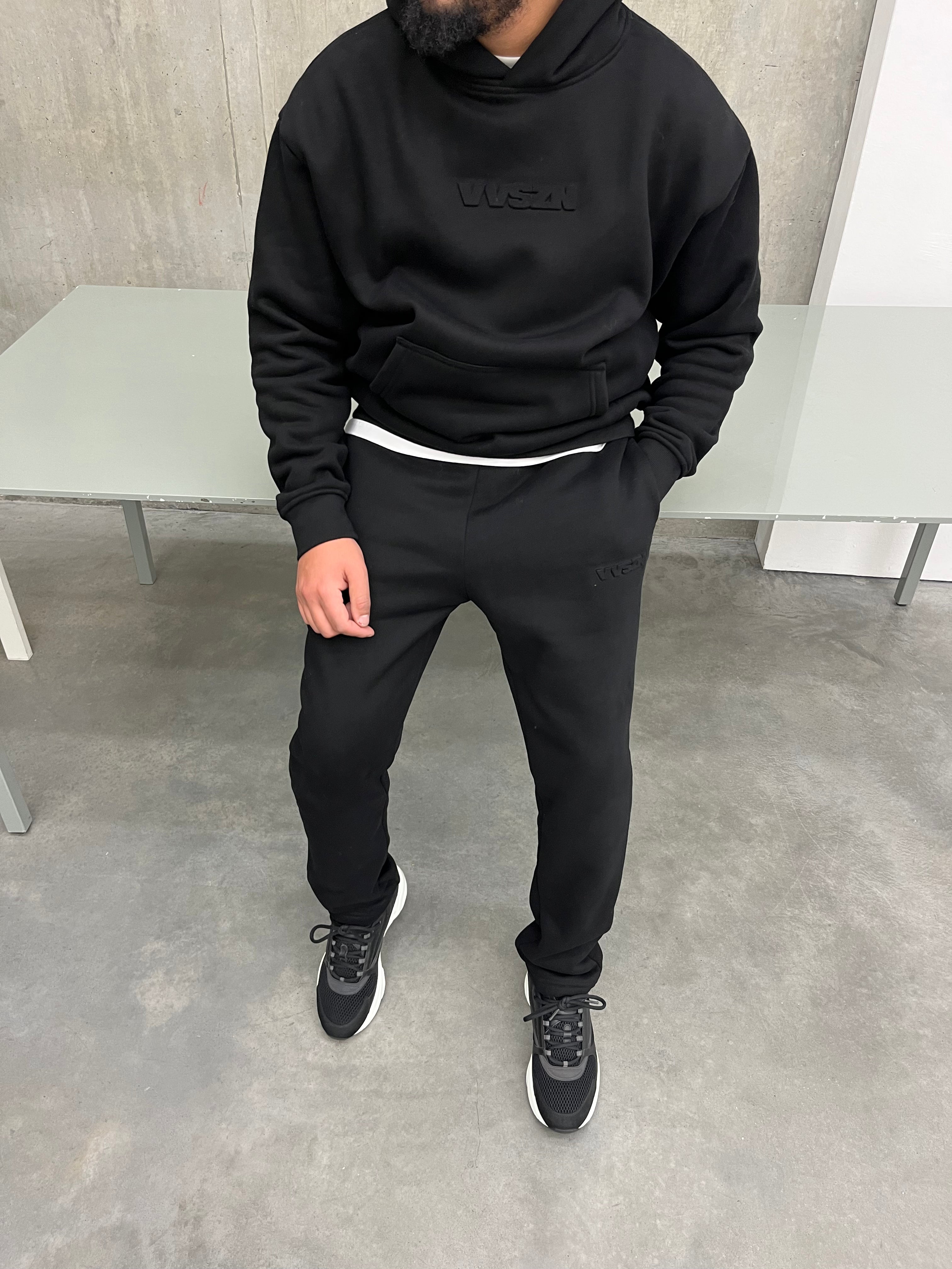 Relaxed Black Fleeced Hoodie